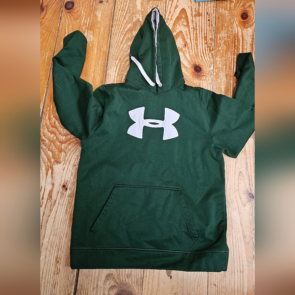 Men's green and gray Under Armor Hoodie